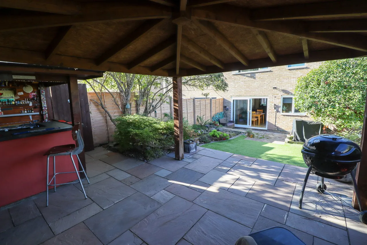 Philip Gardens, St. Neots, PE19, photo 24