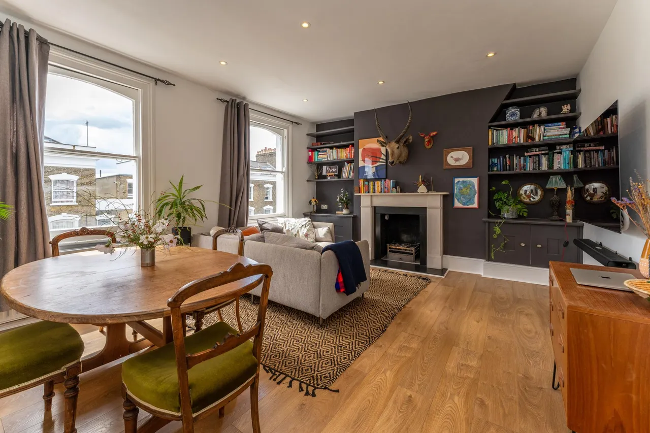 2 bed flat for sale, Grosvenor Avenue, London, N5