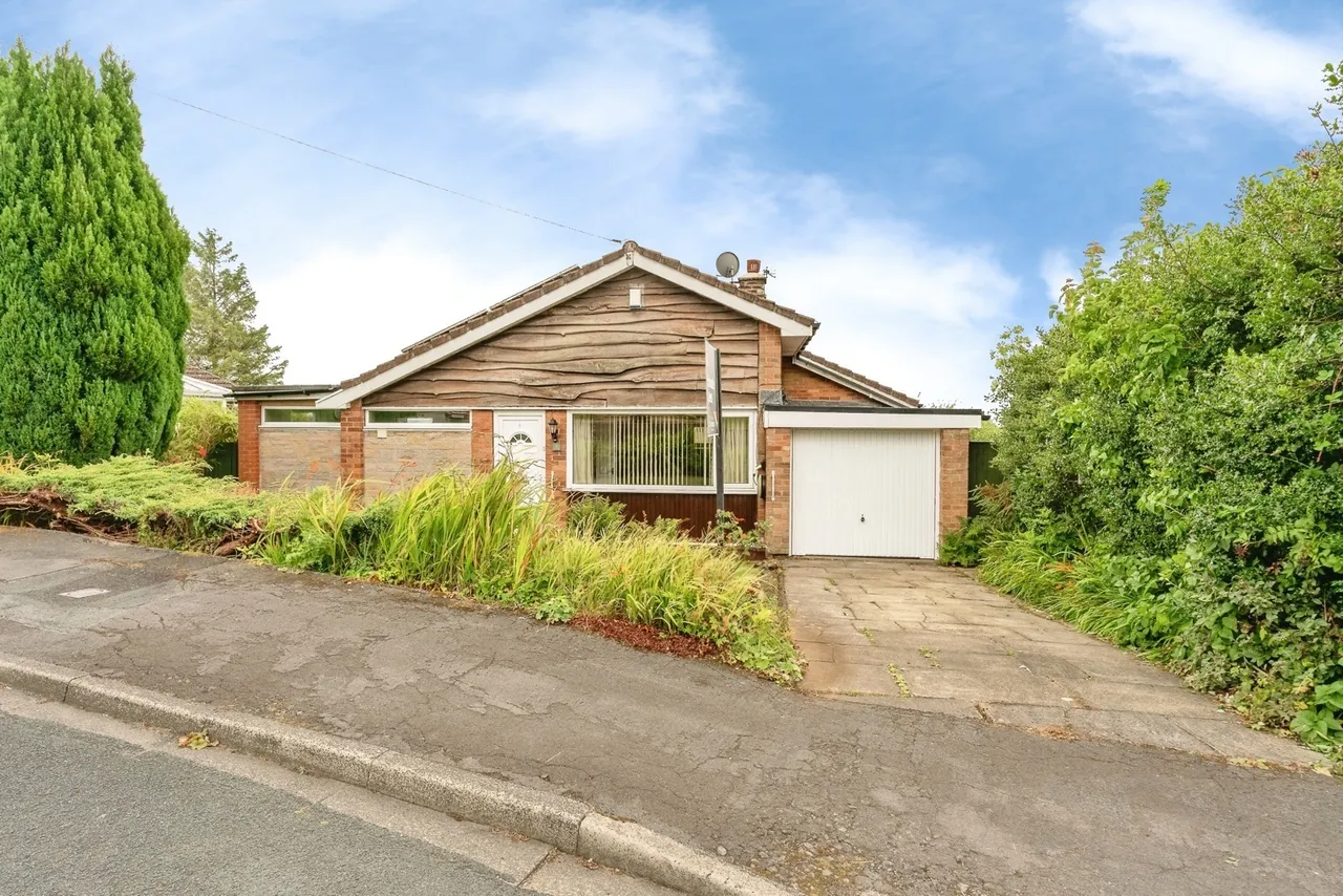 2 bed house for sale, Moore Drive, Higham, BB12