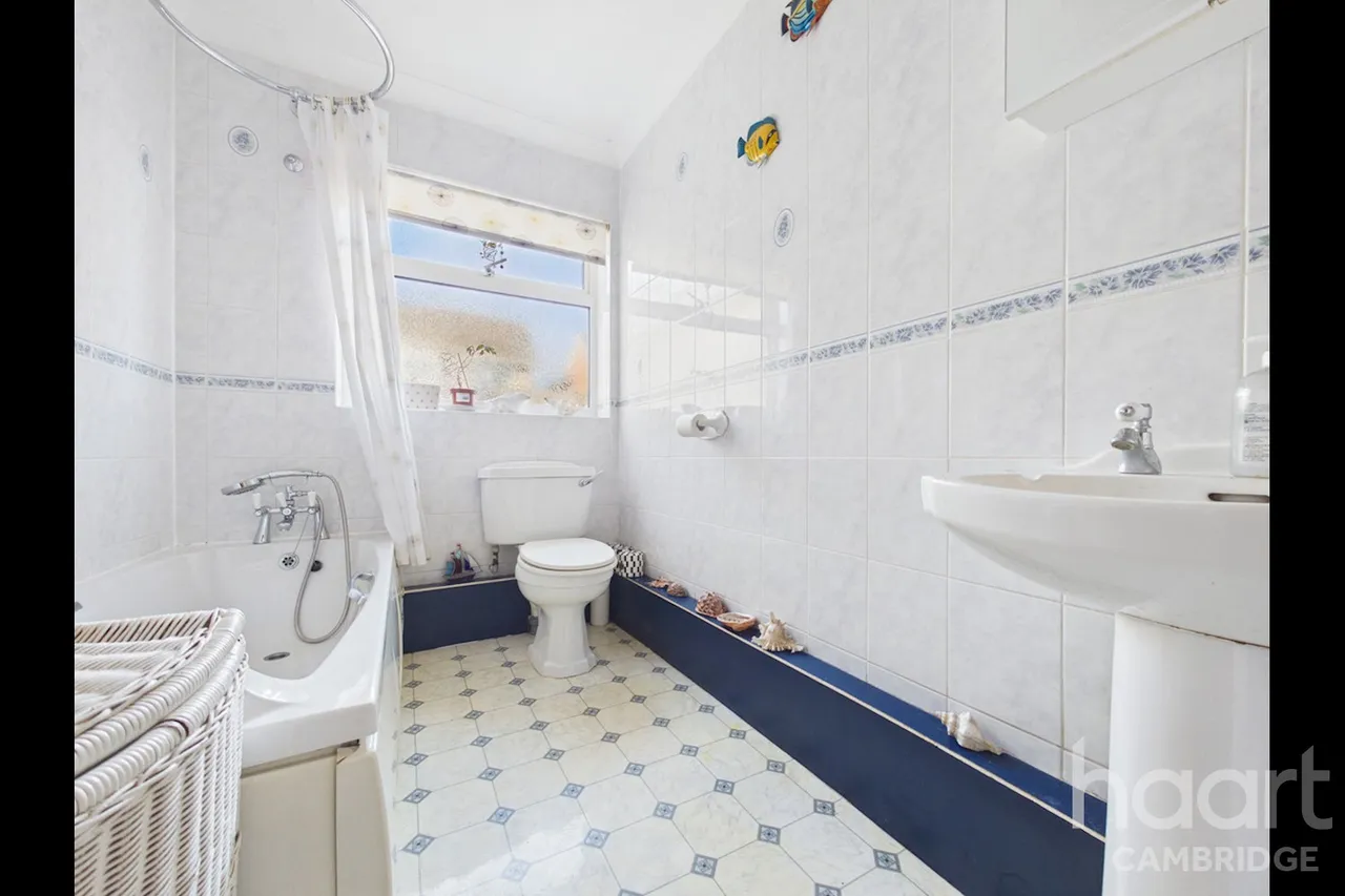 Greenacres, Duxford, CB22, photo 12