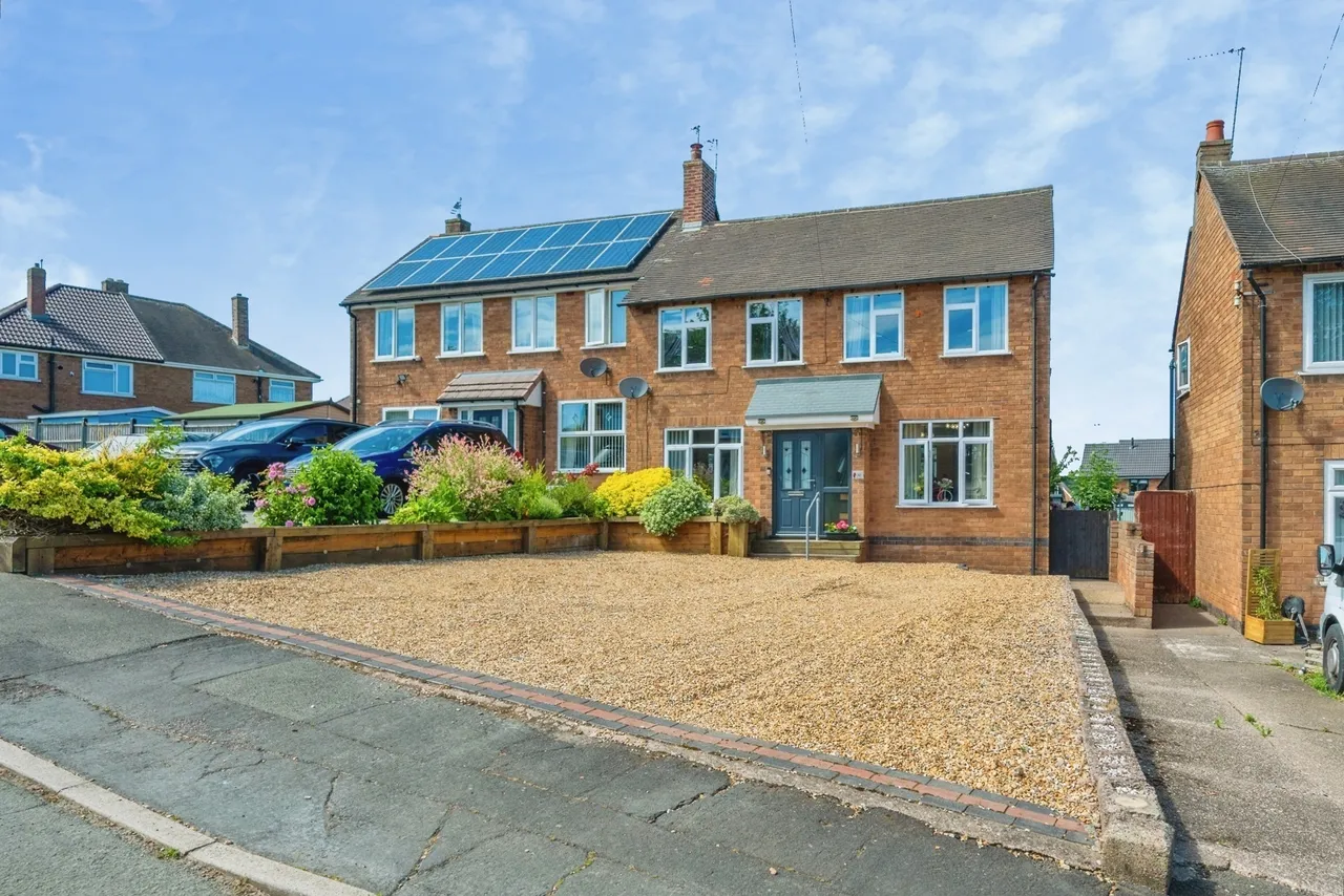 3 bed house for sale — Welford Road, Dosthill, Tamworth, Staffordshire, B77