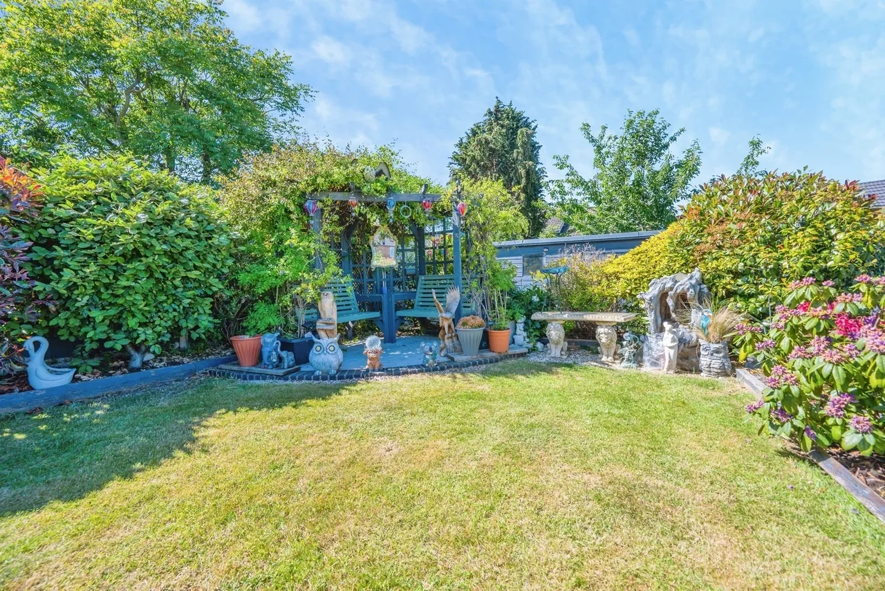 Welford Road, Dosthill, Tamworth, Staffordshire, B77, photo 24