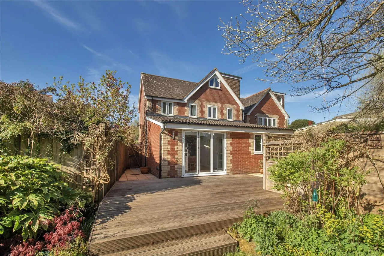 6 bed house for sale — Benhall Mill Road, Tunbridge Wells, Kent, TN2 5JH