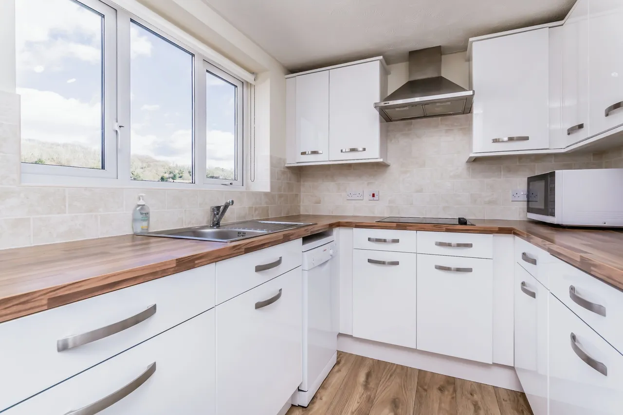 Caterham Lodge, 2 Stafford Road, Caterham, Surrey, CR3, photo 14