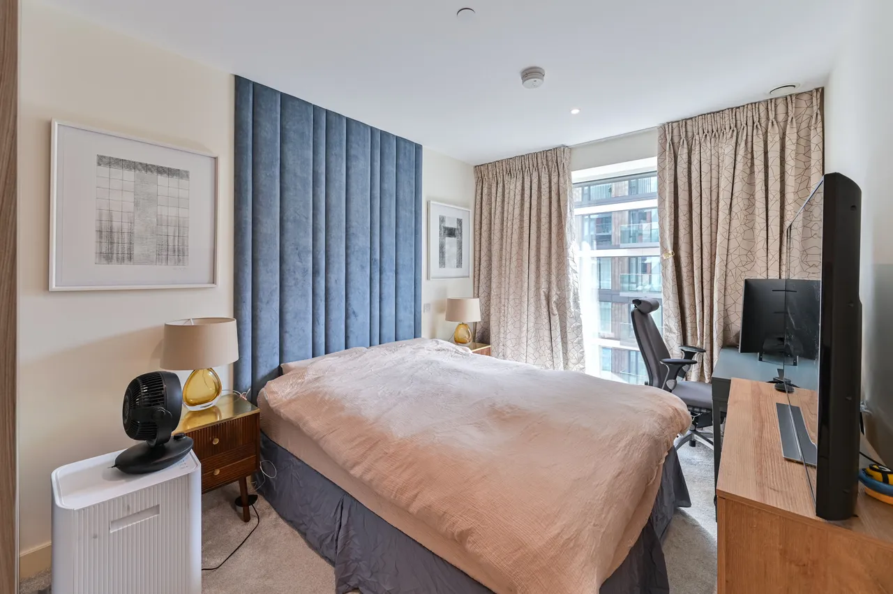 Flat 1205, Judde House, Duke of Wellington Avenue, London, photo 5