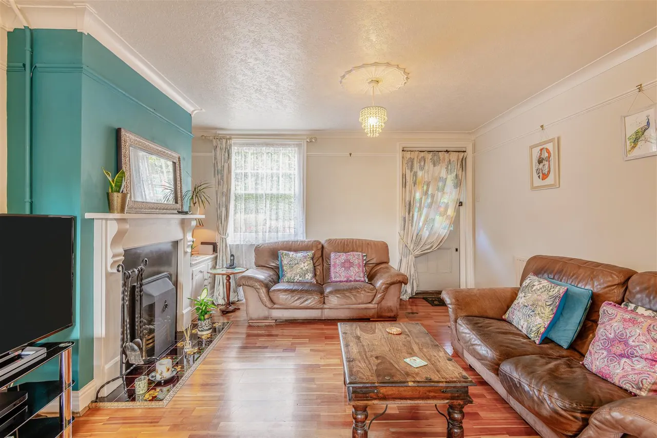 Tonbridge Road, Wateringbury, photo 7