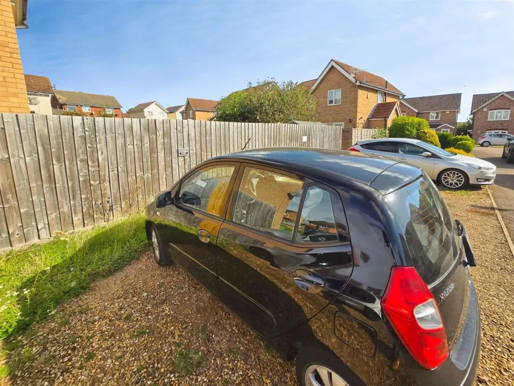 Dale Avenue, Wellingborough, photo 8