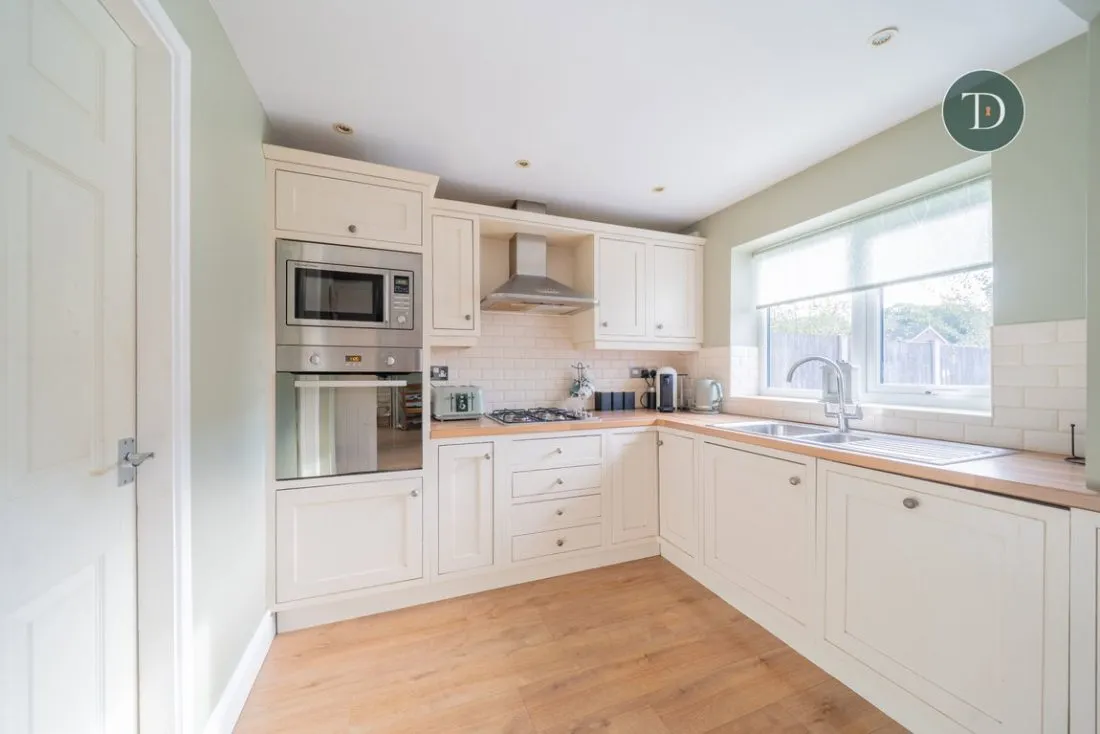 Acacia Drive, Great Sutton, CH66 2UT, photo 11