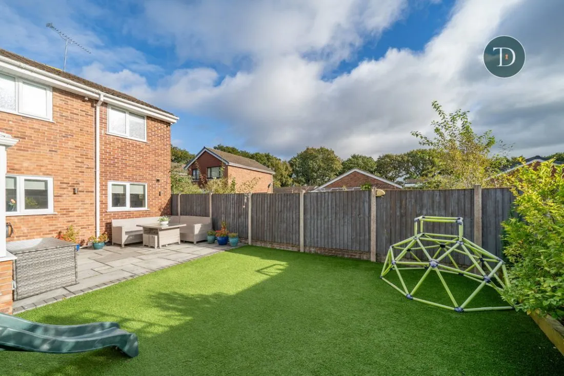 Acacia Drive, Great Sutton, CH66 2UT, photo 31