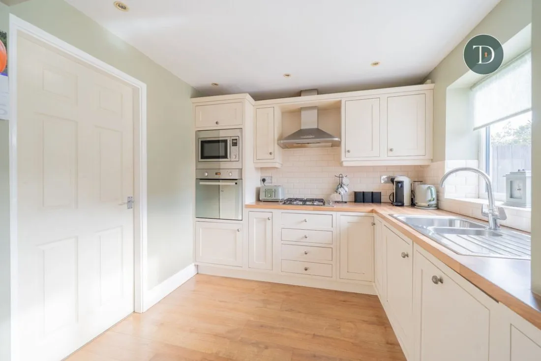 Acacia Drive, Great Sutton, CH66 2UT, photo 12