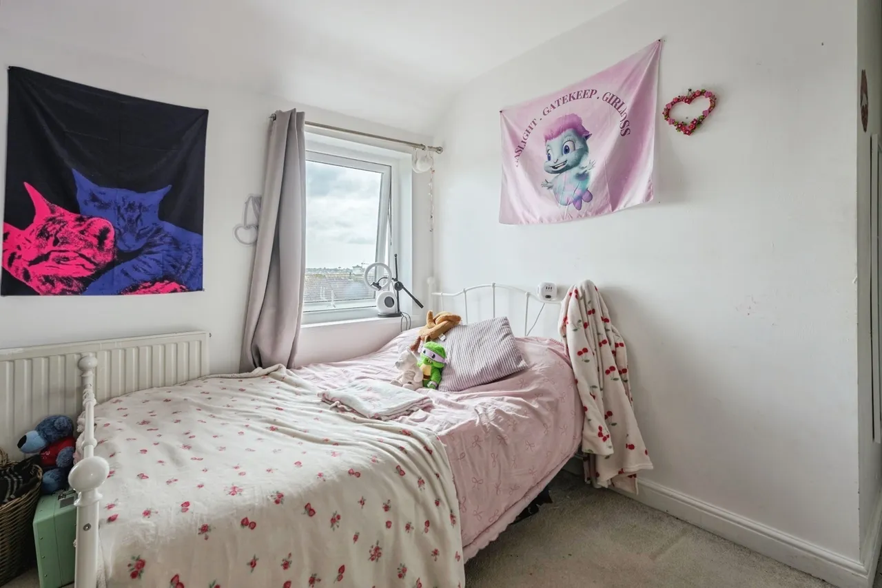 Taunton Avenue, Whitleigh, PL5, photo 13