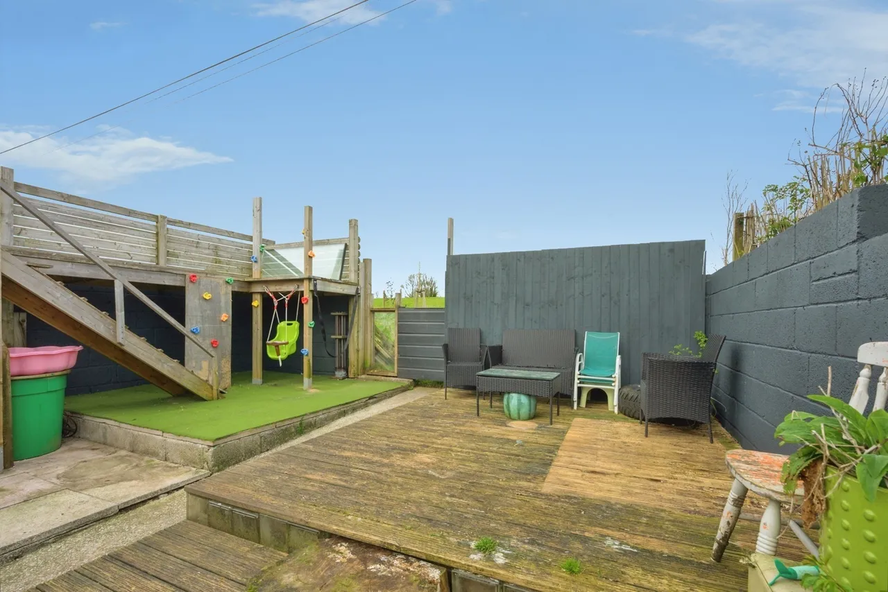 Taunton Avenue, Whitleigh, PL5, photo 17