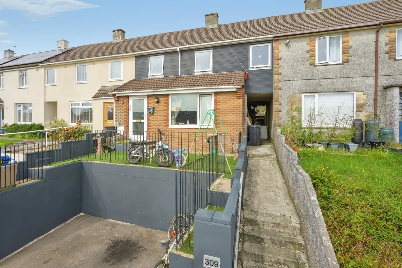 Taunton Avenue, Whitleigh, PL5, photo 2