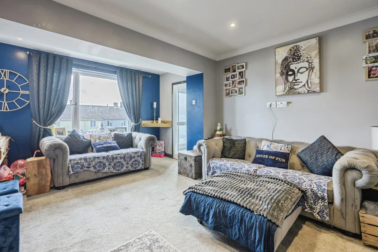 Taunton Avenue, Whitleigh, PL5, photo 5