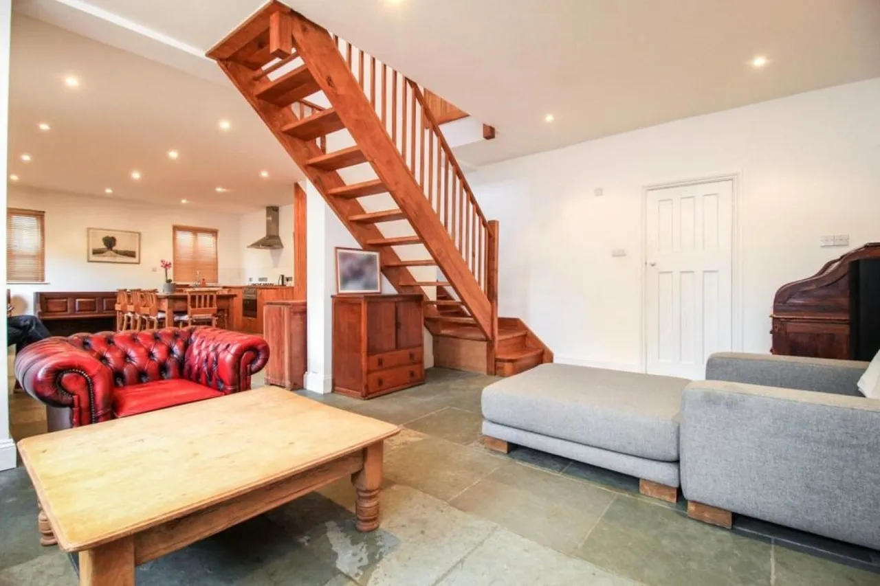 Weir Road, Balham, London, photo 7