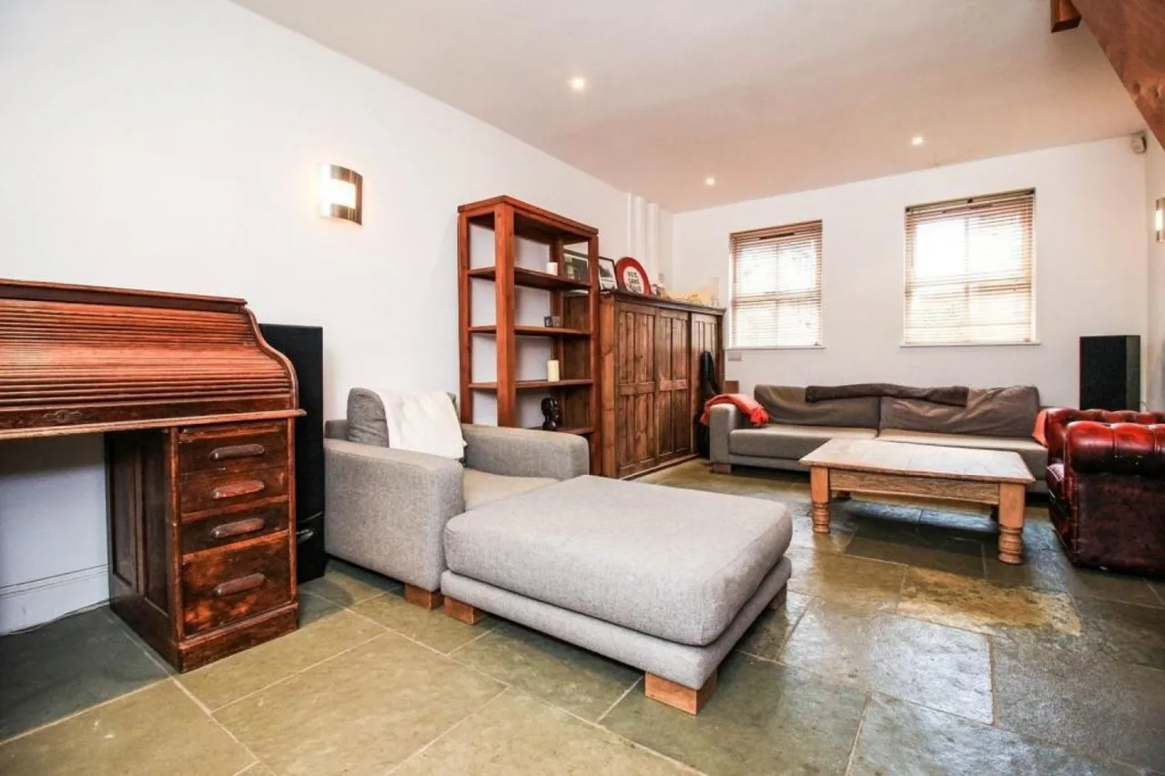 Weir Road, Balham, London, photo 6