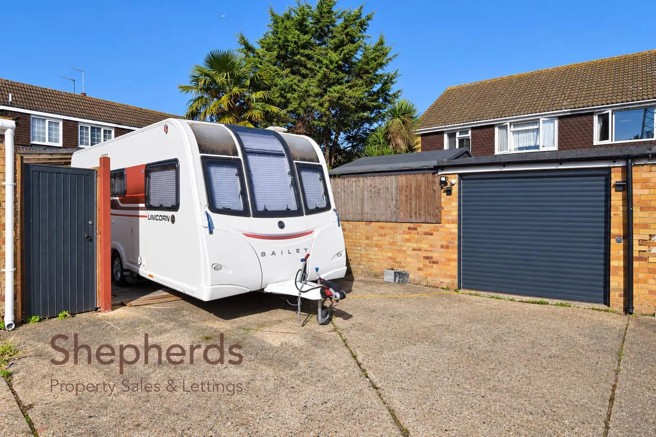 Perrysfield Road, Cheshunt, EN8, photo 17