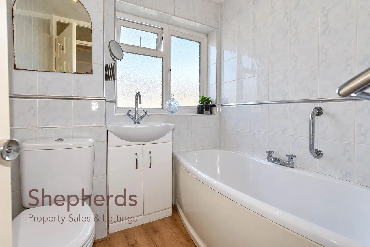 Perrysfield Road, Cheshunt, EN8, photo 13