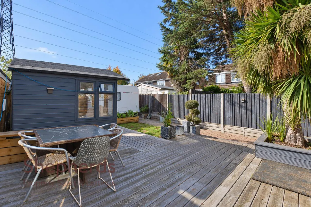 Perrysfield Road, Cheshunt, EN8, photo 16
