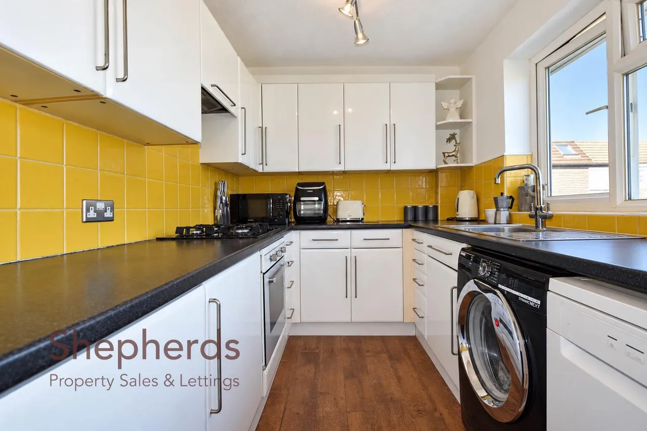 Perrysfield Road, Cheshunt, EN8, photo 5