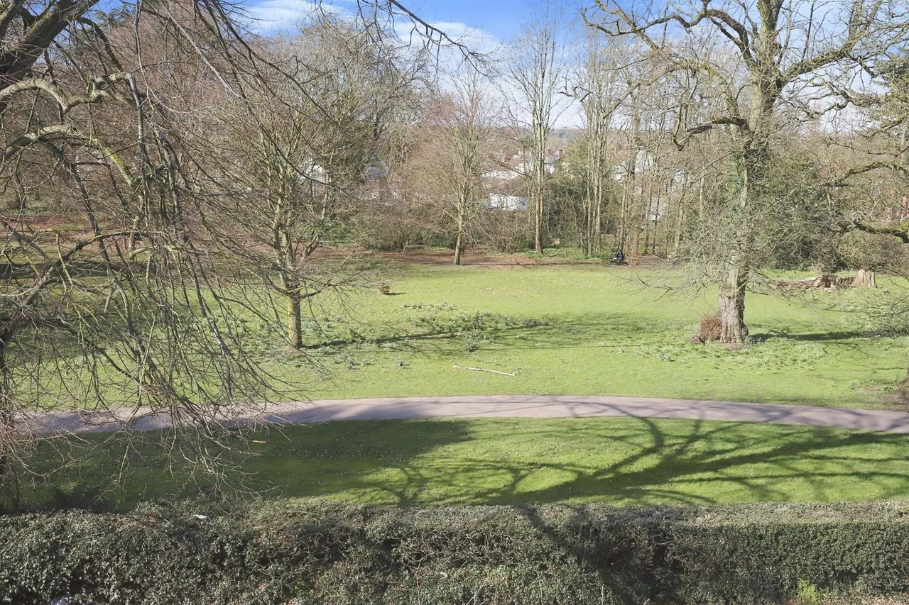 Bradmore Road, Bradmore, Wolverhampton, photo 12