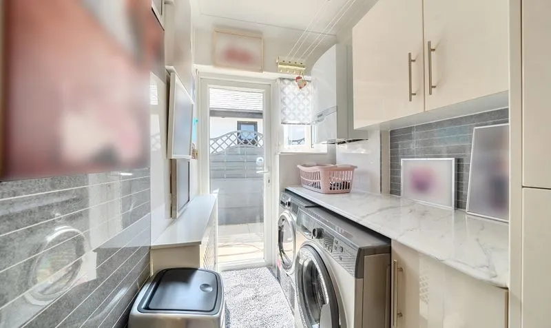 Lansdowne Road, Epsom, KT19, photo 9