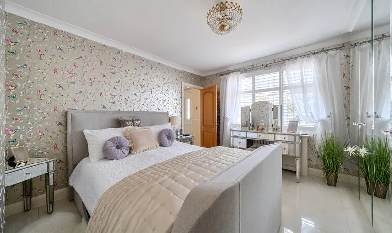 Lansdowne Road, Epsom, KT19, photo 11
