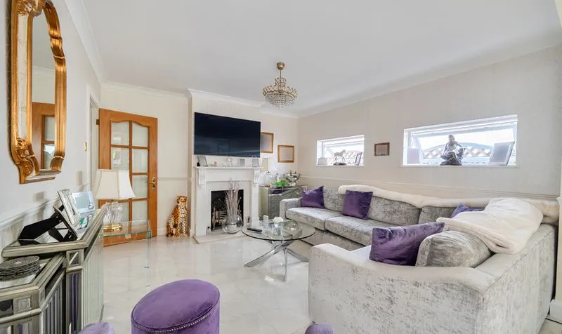 Lansdowne Road, Epsom, KT19, photo 5