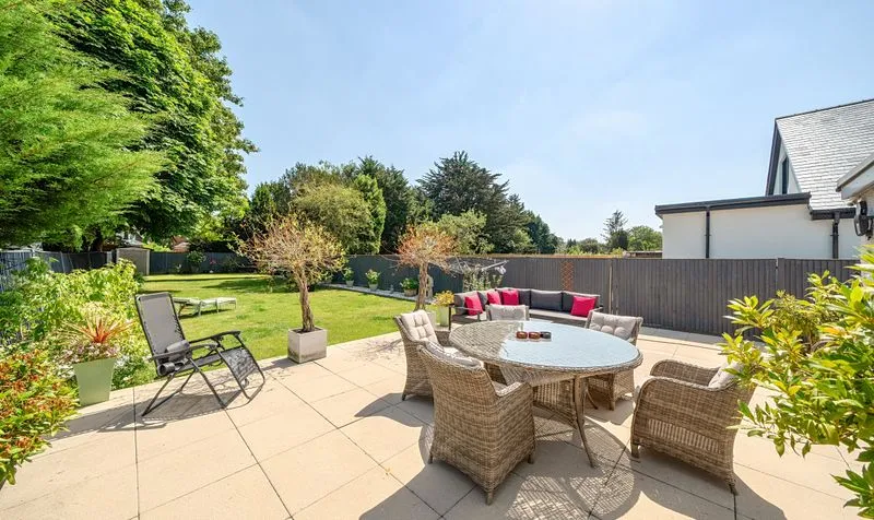 Lansdowne Road, Epsom, KT19, photo 16