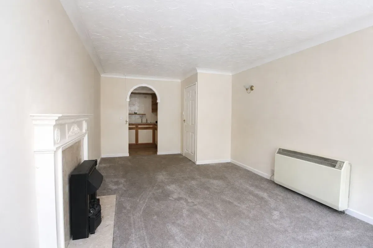 High Street, Baldock, SG7, photo 3