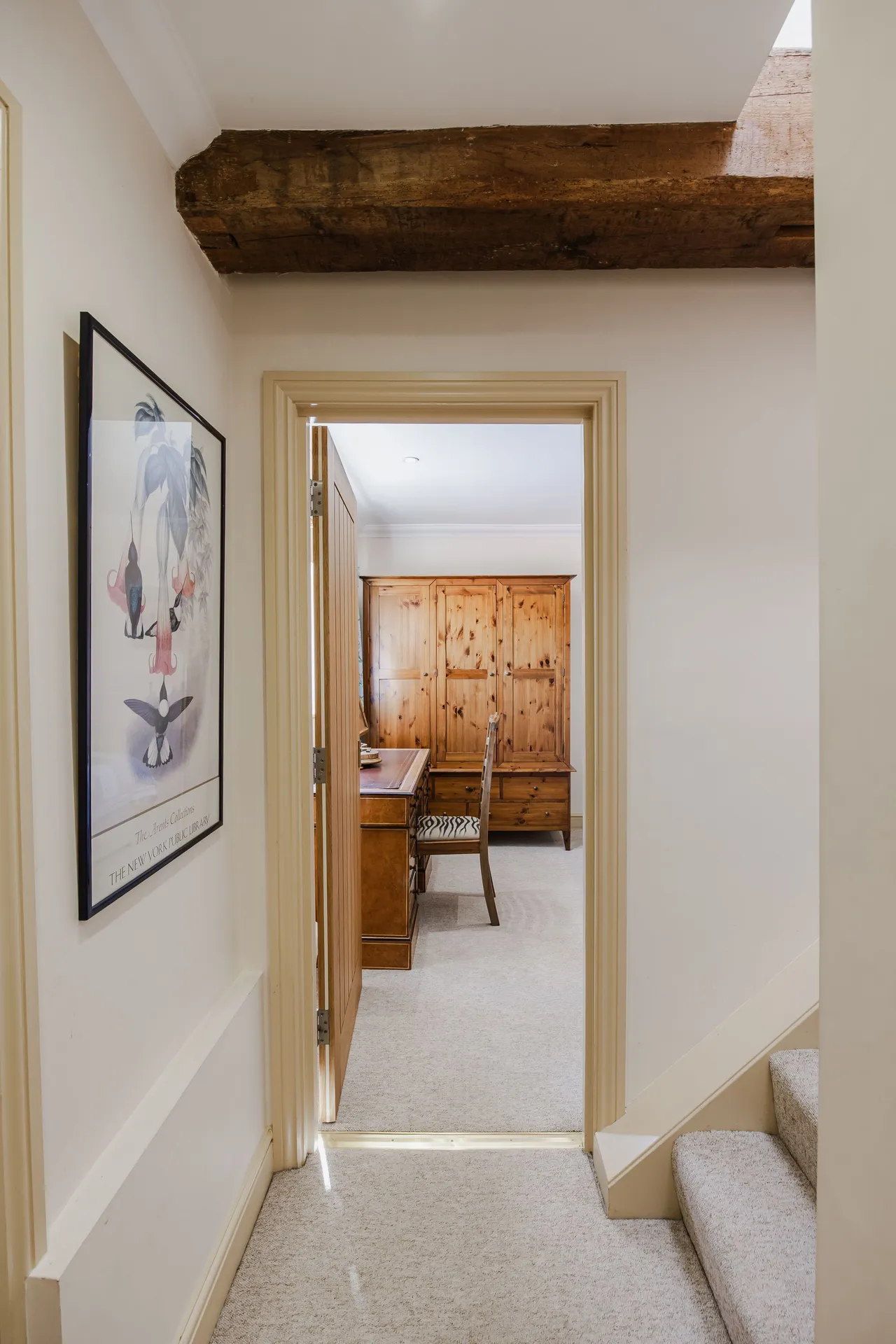 Five Bedroom Barn Conversion in Choseley, photo 13