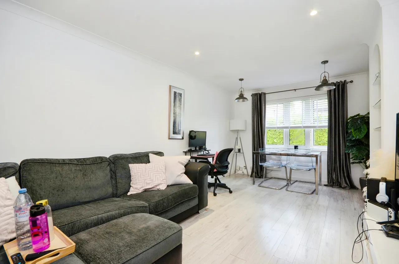 Chasewood Avenue, Enfield, photo 3