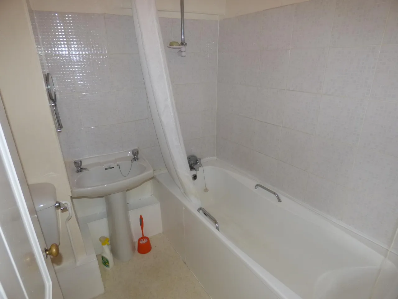 The Green, Byfield, NN11, photo 5