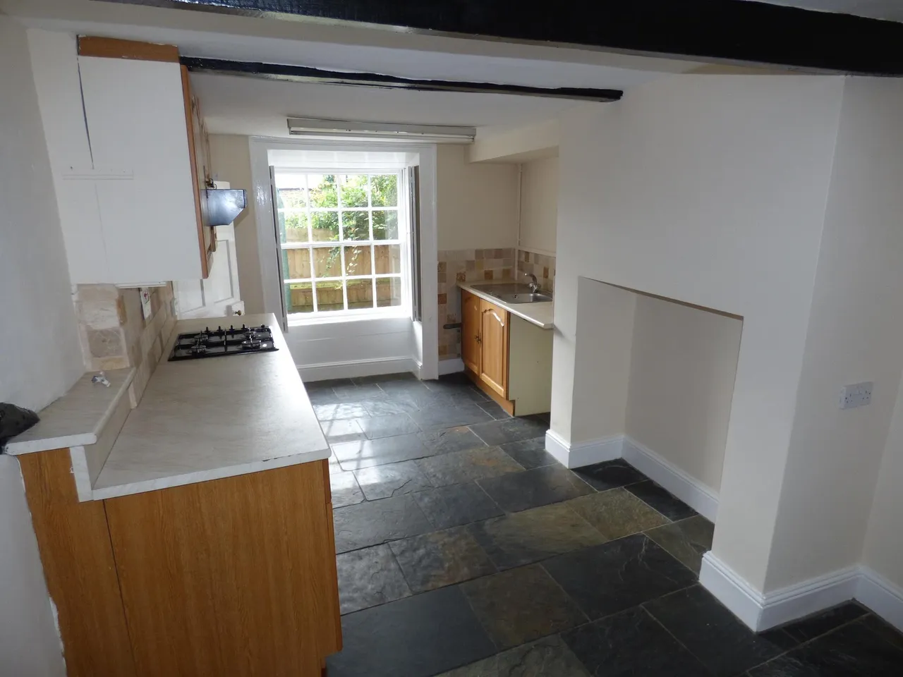 The Green, Byfield, NN11, photo 4