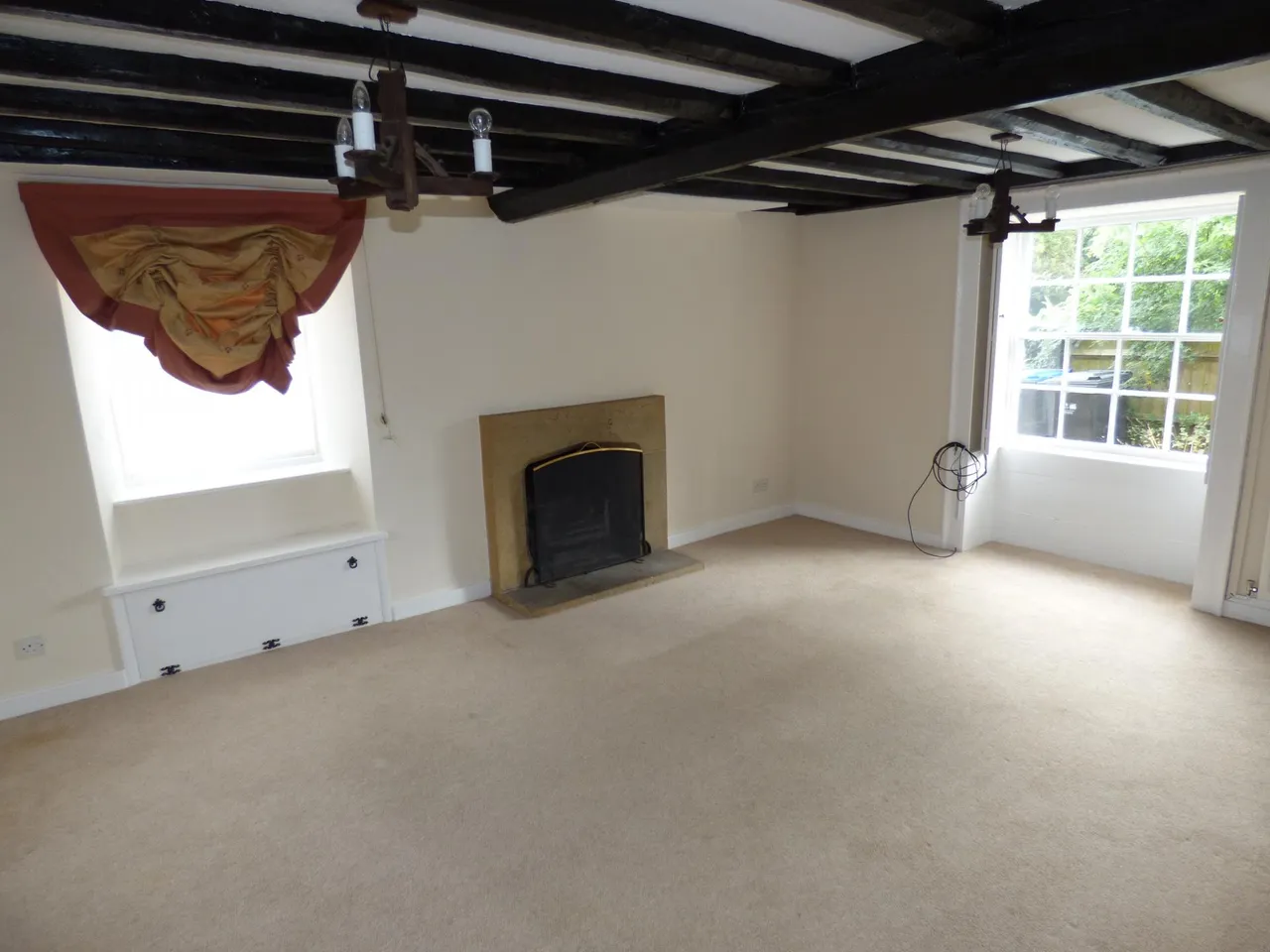 The Green, Byfield, NN11, photo 3