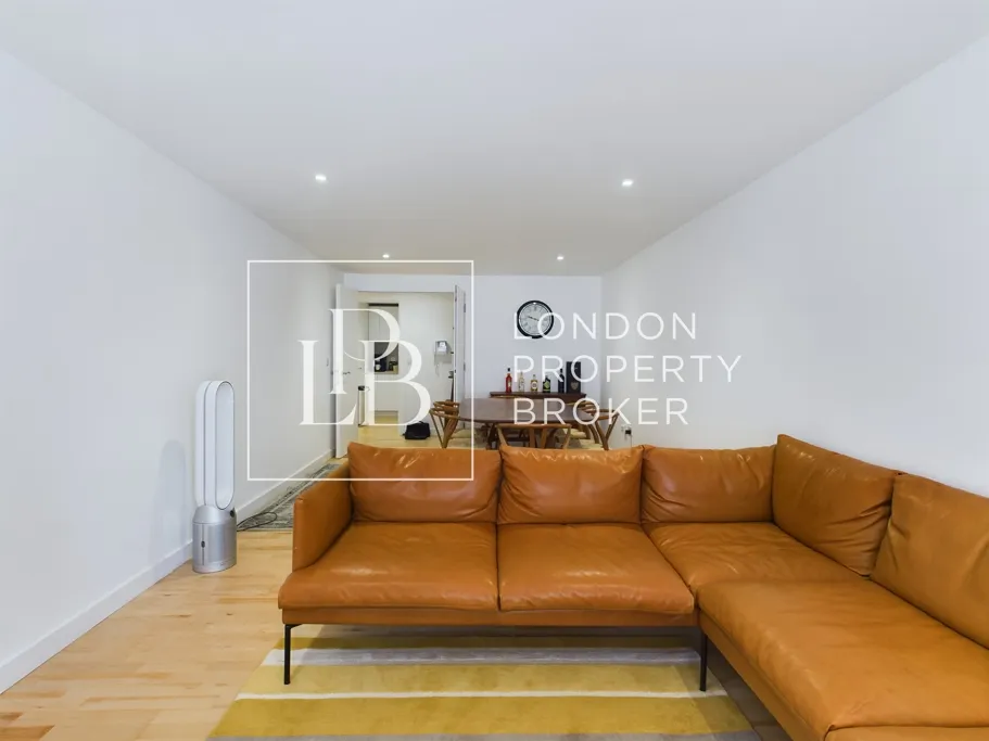 Leyden Street, London, E1, photo 3
