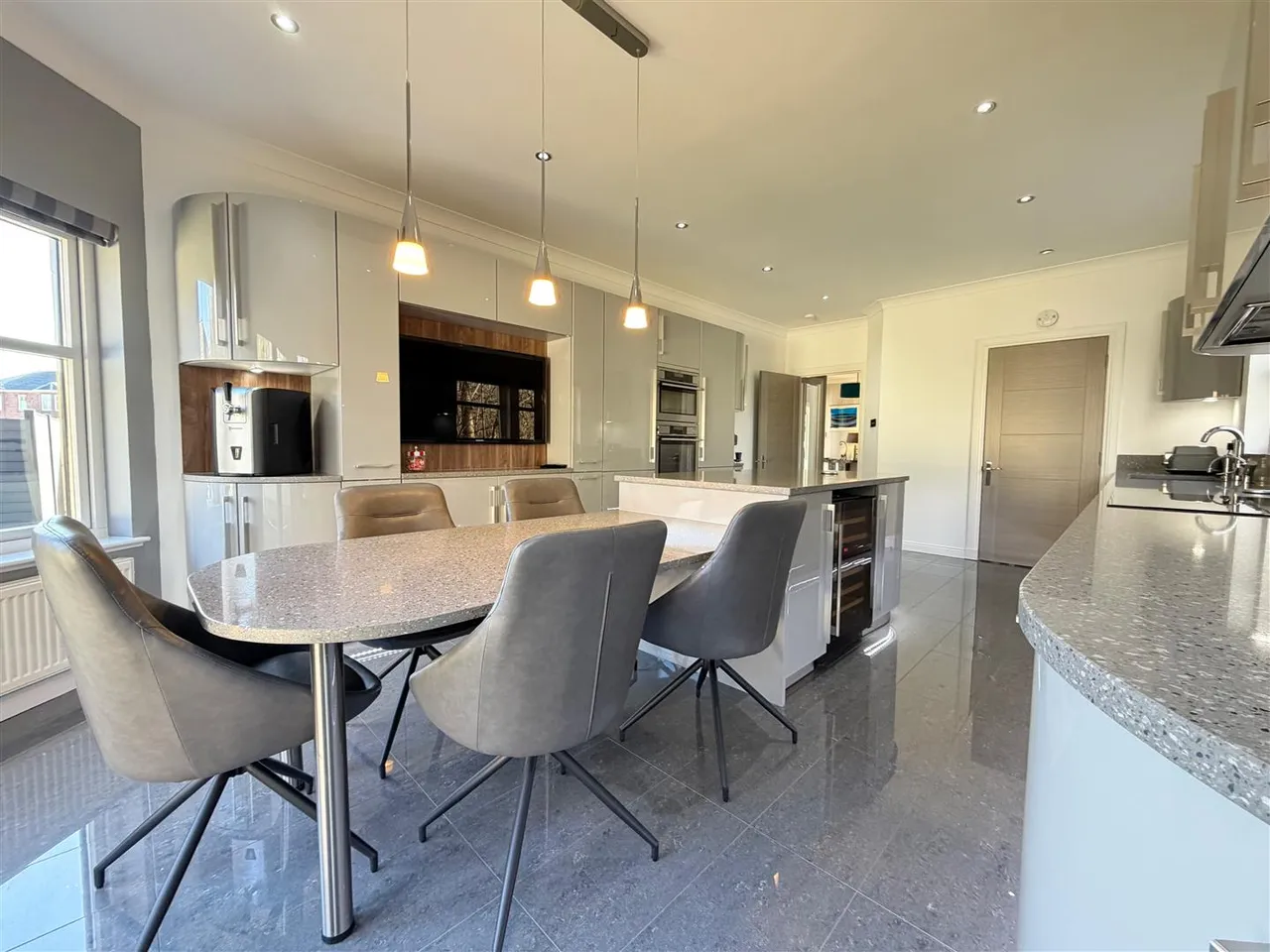 Station Road, Bothwell, Glasgow, G71 8EB, photo 5