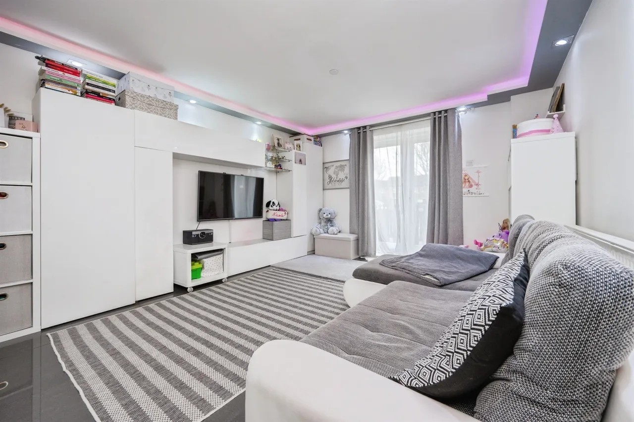 1 bed flat for sale, Addenbrookes Road, Newport Pagnell, MK16