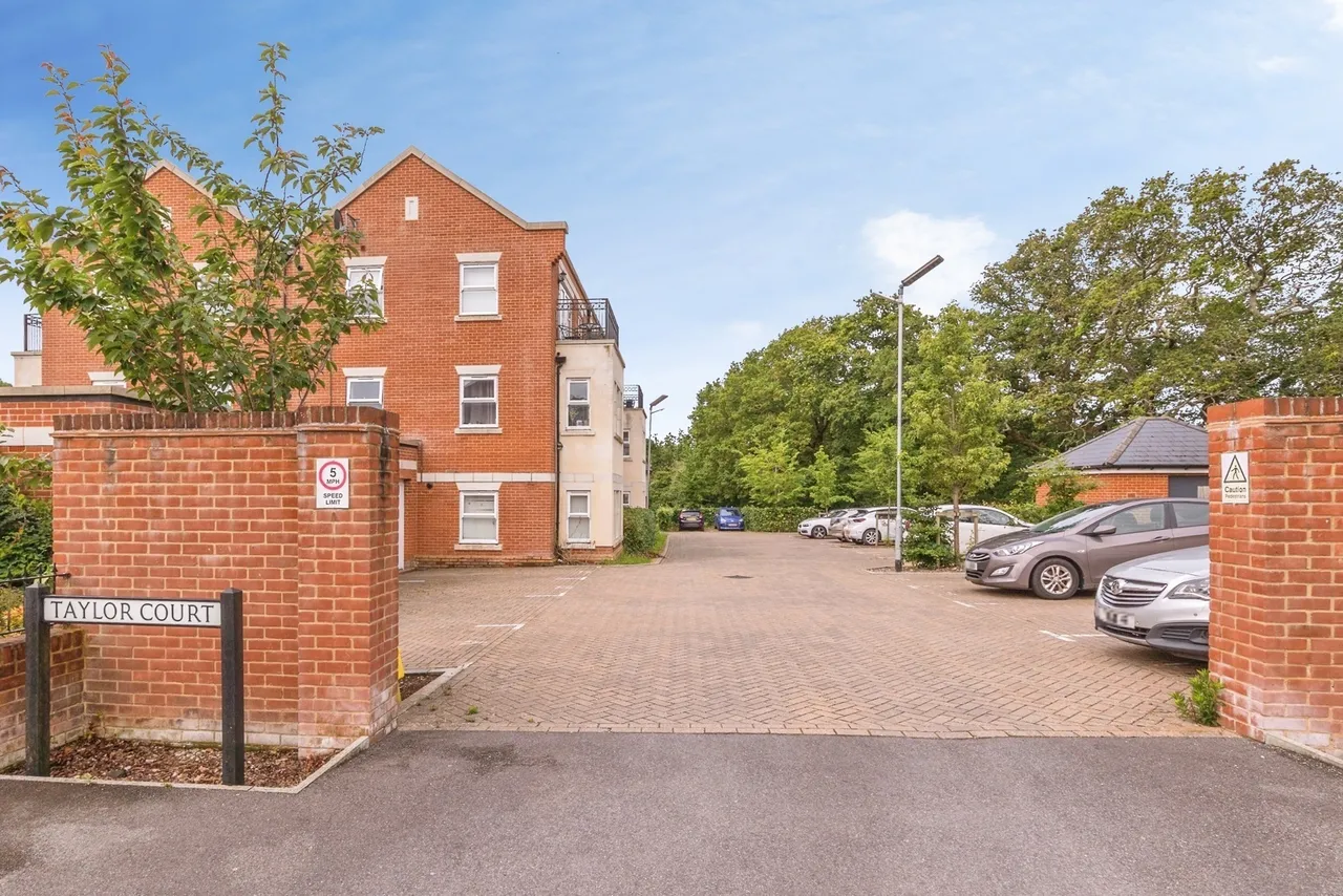 Merritt Way, Waterlooville, PO8, photo 13