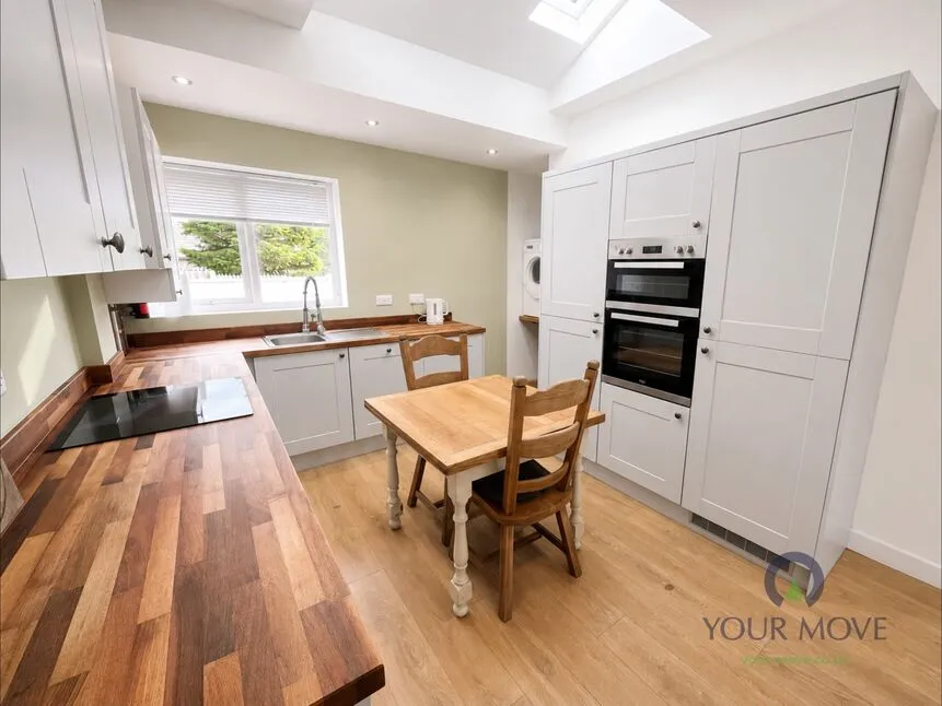 Hazel Avenue, Clayton Le Moors, BB5, photo 4