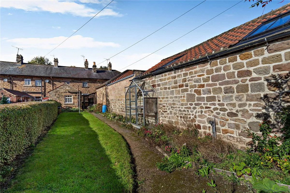 Main Street, Ripley, HG3, photo 2