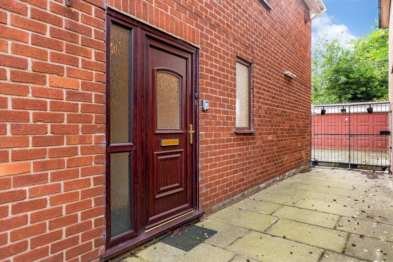 Highfield Road, Widnes, WA8, photo 28