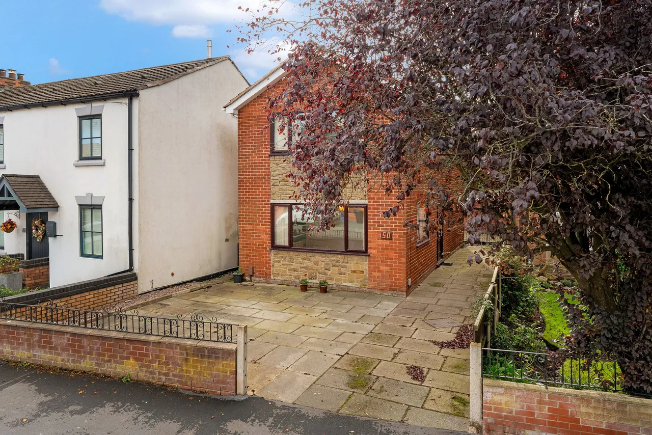 Highfield Road, Widnes, WA8, photo 26