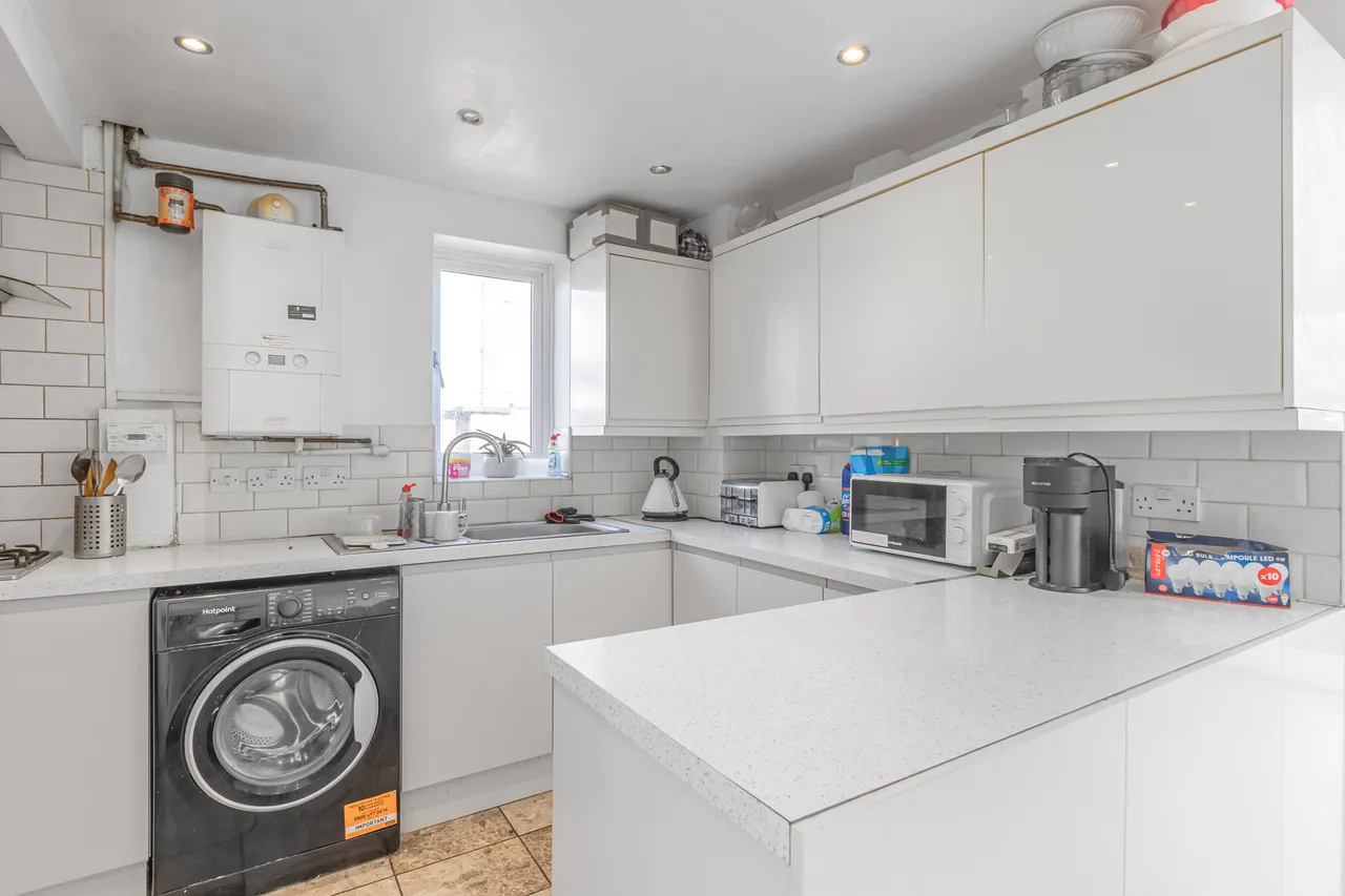 Woodcote Drive, Orpington, photo 6