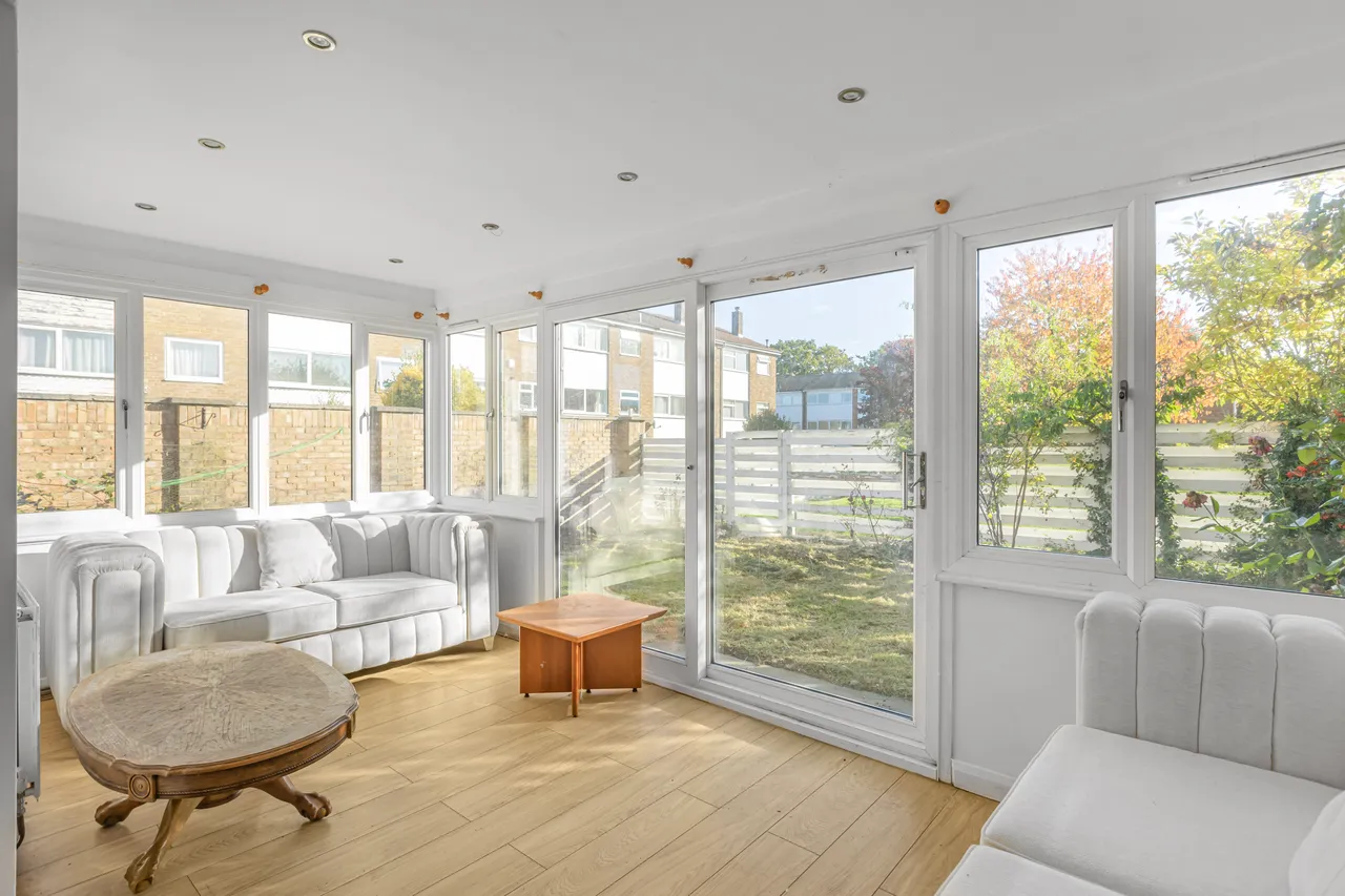 Woodcote Drive, Orpington, photo 2