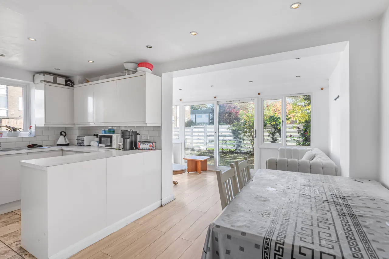 Woodcote Drive, Orpington, photo 3