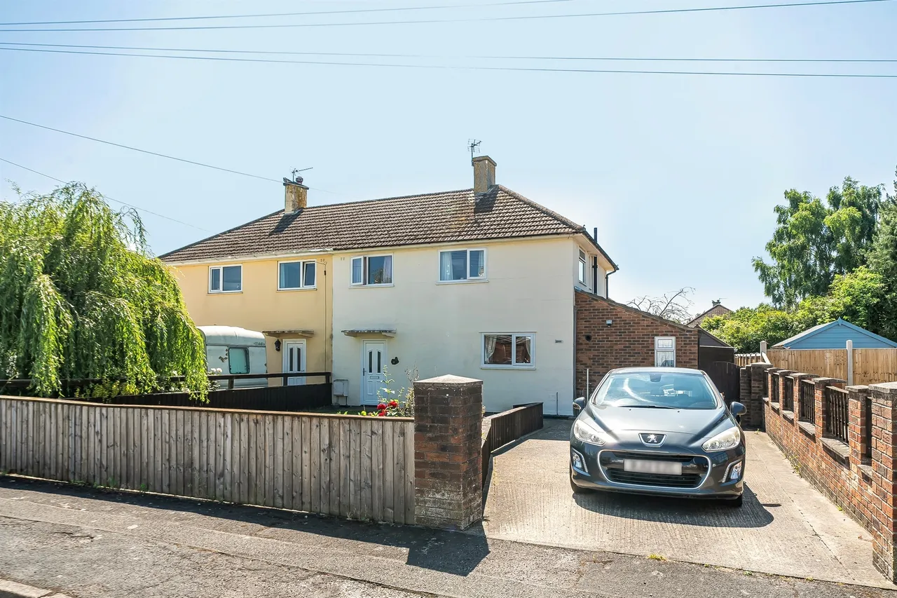 3 bed house for sale — Fury Avenue, Grimoldby, Louth