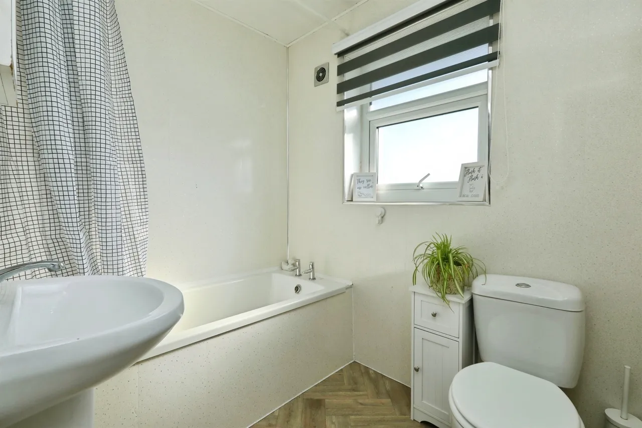 Riddell Avenue, Langold, Worksop, photo 12