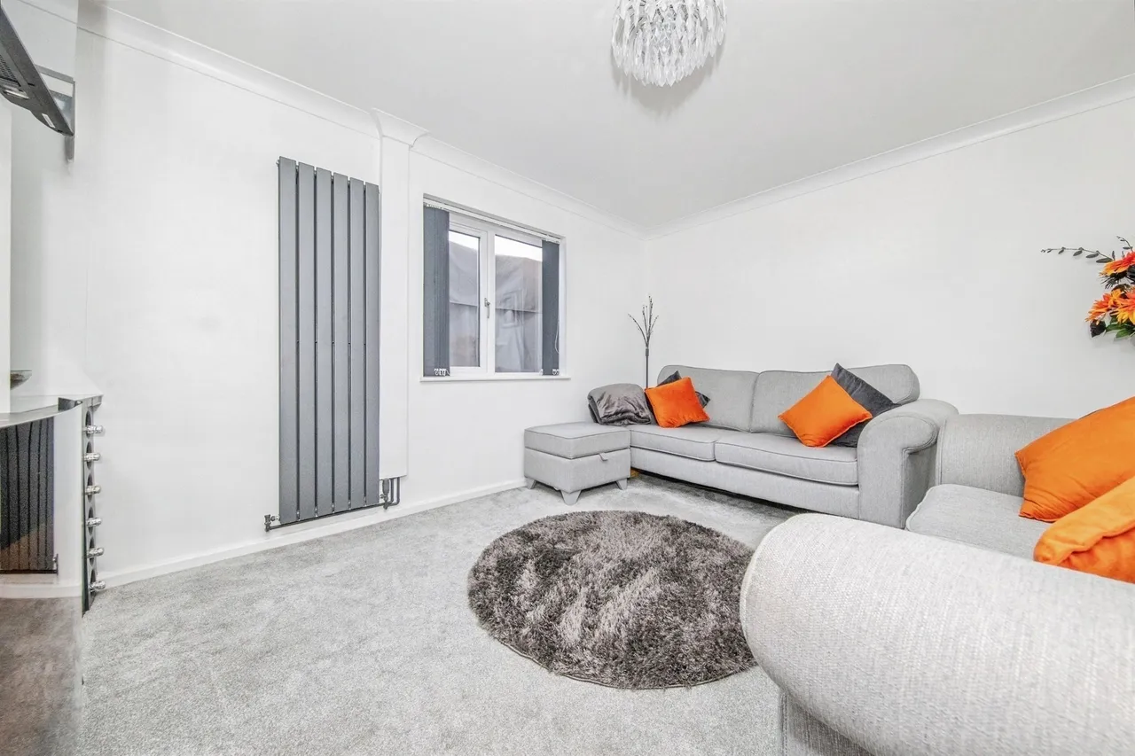 Monkwick Avenue, Colchester, photo 8