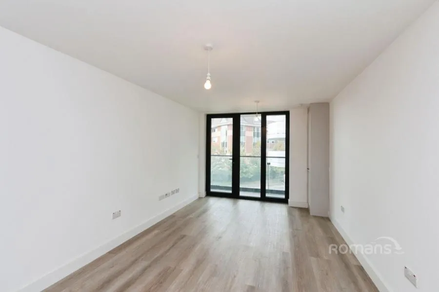 Farnborough Road, Farnborough, GU14, photo 4